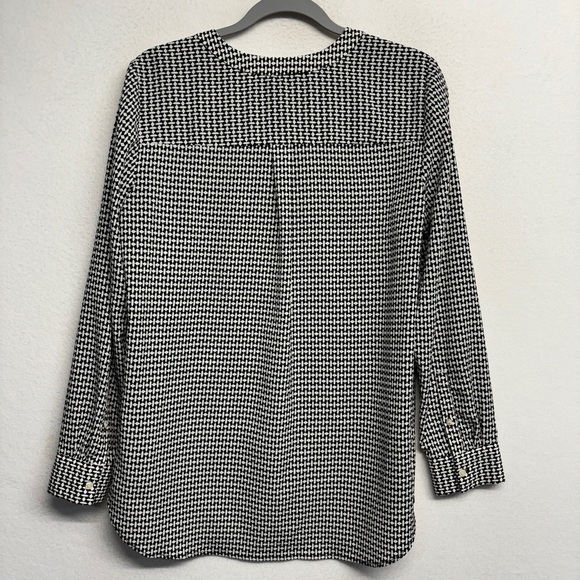 Talbots Popover Tunic Blouse Black White M Geometric - Picture 2 of 7